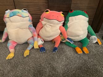 3 Frog Plushies