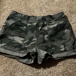 Rewatch Shorts Size Large