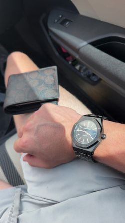 AP rep Royal Oak with box