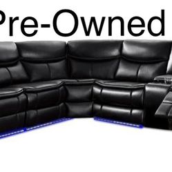 Bella Esprit Leather/ Solid Wood Motion Sectional with Two Recliners in Black