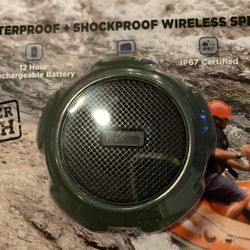 WATERPROOF SHOCKPROOF BLUETOOTH SPEAKER