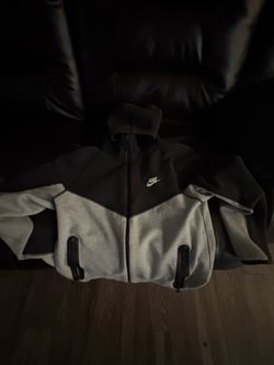 Nike tech
