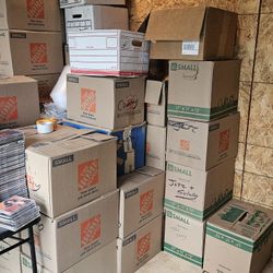Large Lot Of Cds
