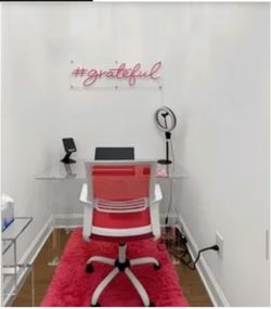 🌸 Pink Mesh Office Chair – Like New! 🌸