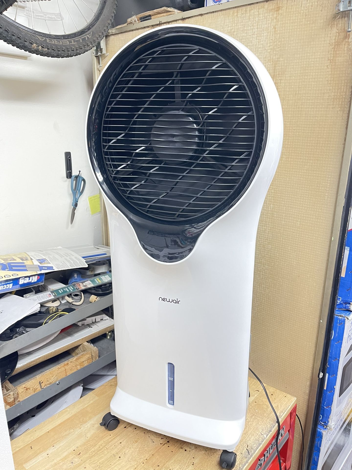 Evaporative Cooler (swamp Cooler)  & Fan  3 speeds — NewAir 