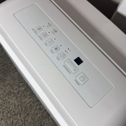 Insignia - 35-Pint Dehumidifier with ENERGY STAR