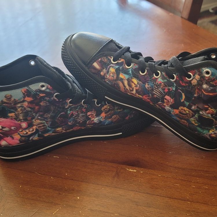 Boys/Girls FORTNITE shoes Size 6 Kids for Sale in El Paso, TX - OfferUp