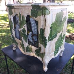 Beautiful Hand Painted Cockatoo End Table