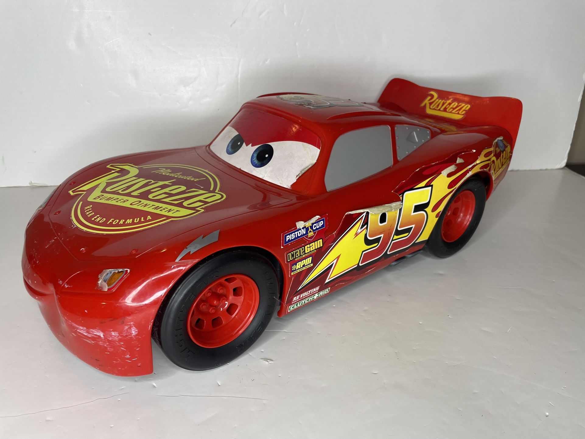 Disney Pixar cars jumbo lightning McQueen toy car