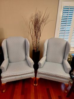 Vintage Broyhill Wingback Chairs – Matching Pair (Free Local Delivery)