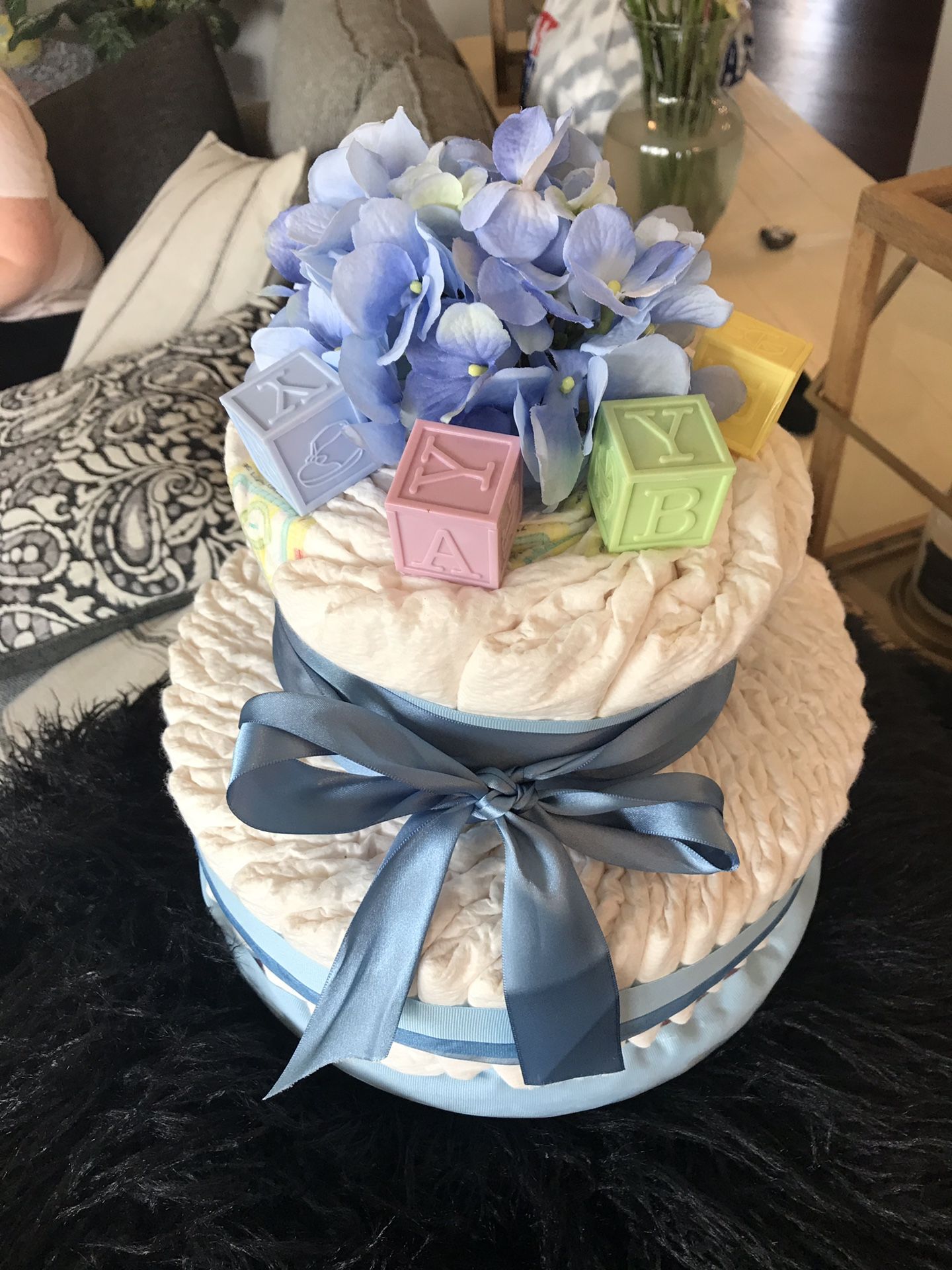 Diaper cake with 45+ size 1 diapers