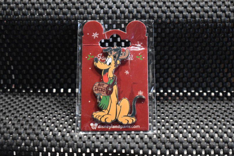 Disney Mickey Mouse Pluto Reindeer "Hot Cacao" Paris Pin 