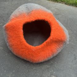 Wool Cat Cave 
