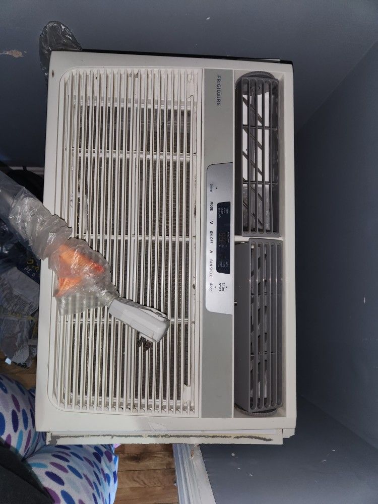 2 Air Conditioners For Sale 10,000 BTU & 8,000 BTU