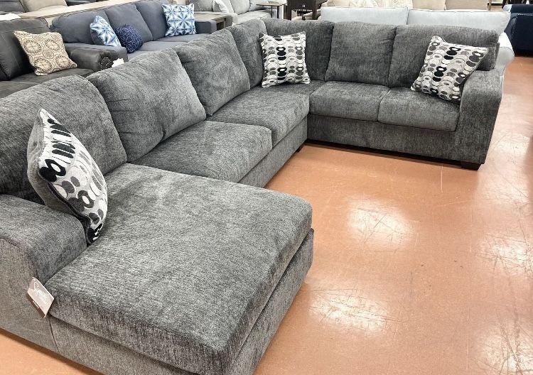 New Ashley Sectional — SPECIAL