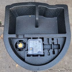 Kia Forte Emergency Tire Kit Original 