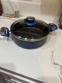 Blue Nonstick Shallow Casserole Pan with Lid