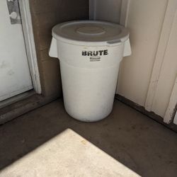Five Rubbermaid 50 Gallon Barrels With Lids $20 Each Were Used For Winter Clothes