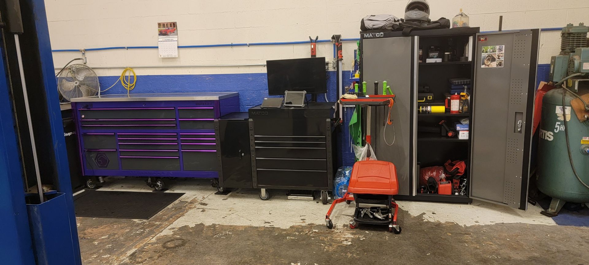 Matco Tool Box With Side Locker And TV