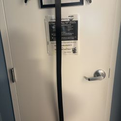 Men's Black Dress Belt Adjustable Buckle Solid Classic Size 44 Never Used 