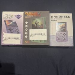 X6 Handheld Video Game Console 3.5 Inch 10000 Games Supports Expansion Cards