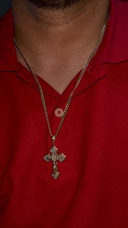 14K Gold Chain & Cross Pendant