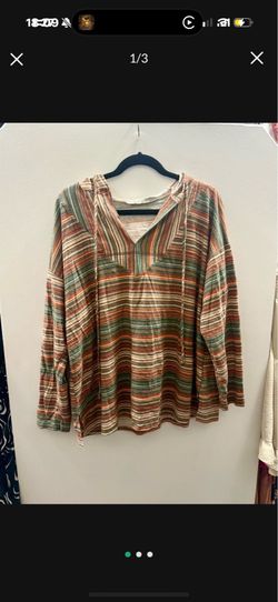 Size large boutique sweater