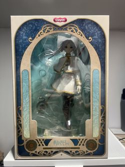 Claynel 1/7 Scale Frieren Statue