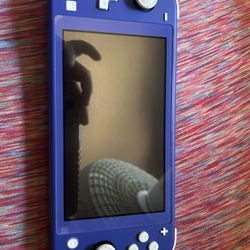 Blue Switch Lite, With Two Games