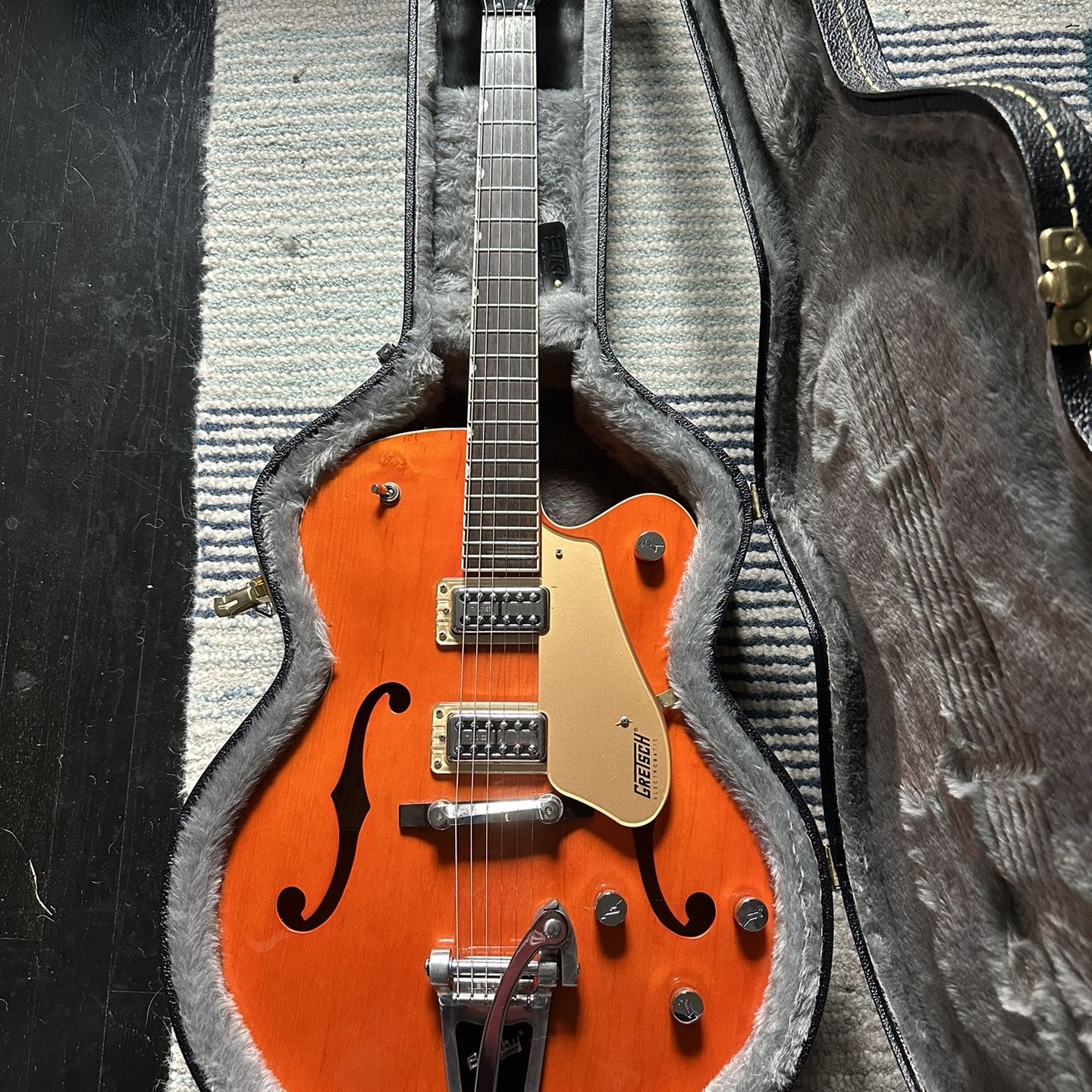 Gretsch G5210t w/Gretsch Case.