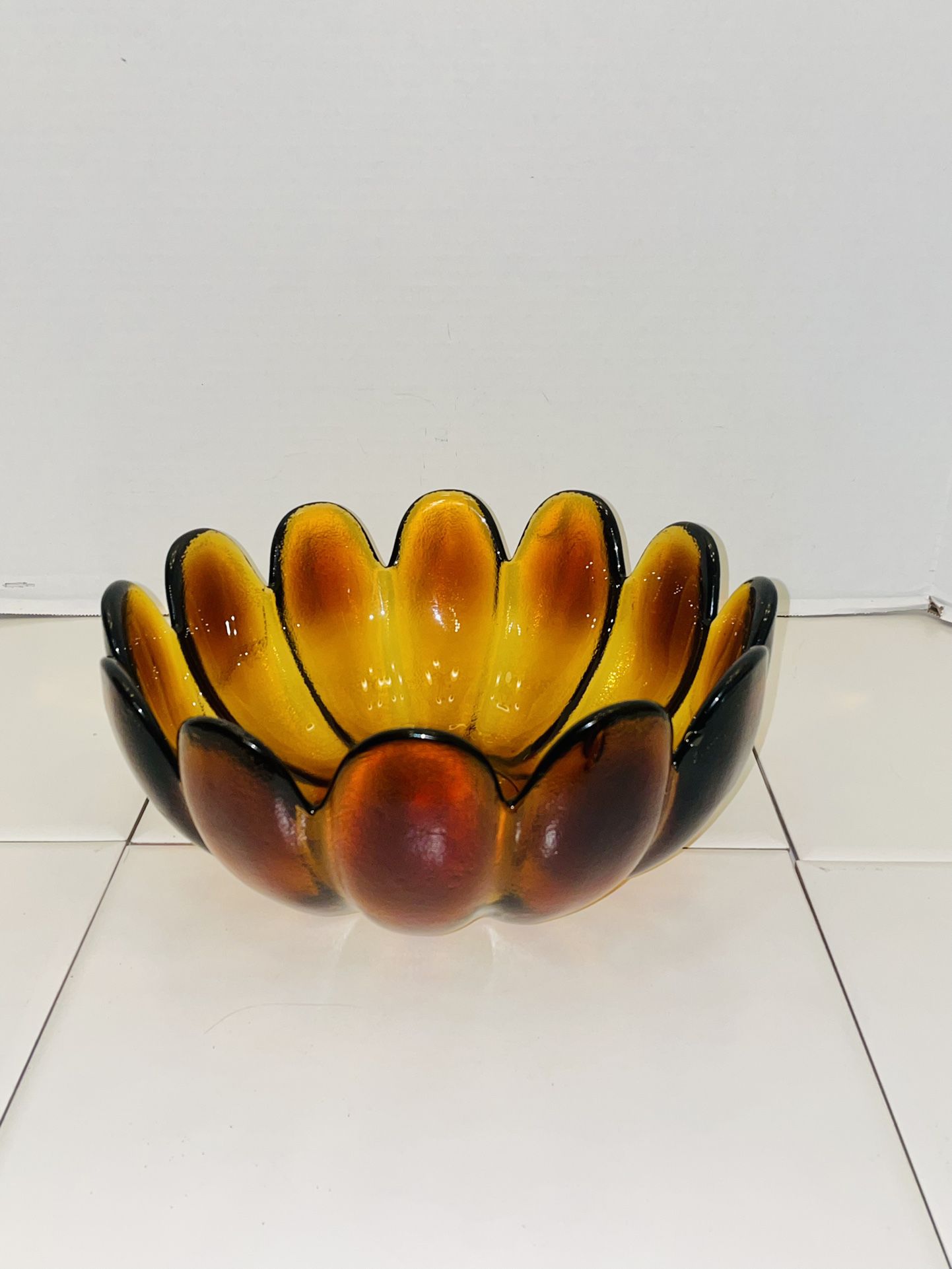 Vintage 1960’s Blenko Hand Blown Glass 12 Petal Lotus Flower Orange Amberina Centerpiece Fruit Bowl / Serving Bowl 