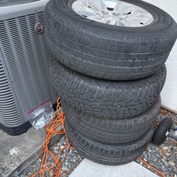 GMC Sierra 1500 OEM Wheels And Tires