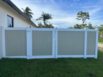 VINYL FENCE