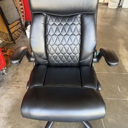 New black faux leather high back office chair With lumbar support