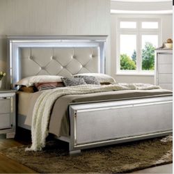 Silver Bedroom Furniture Set - 4pc Queen Bed Dresser Mirror Nightstand 