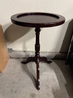 Mahogany Pedestal Side Table