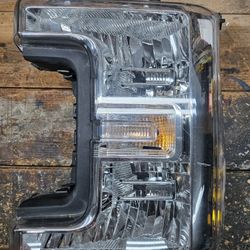 Headlights for 2017-2019 Ford SuperDuty 