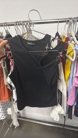 New cute top