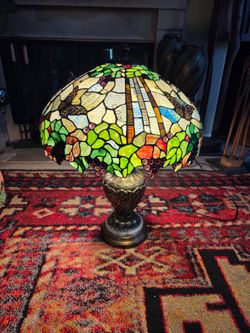 Large Vintage Tiffany-Style Table Lamp – Stained Glass with Grapes and Butterflies