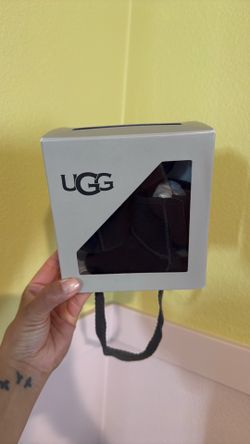 UGG BABY
