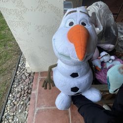 Olof Disney Plush 