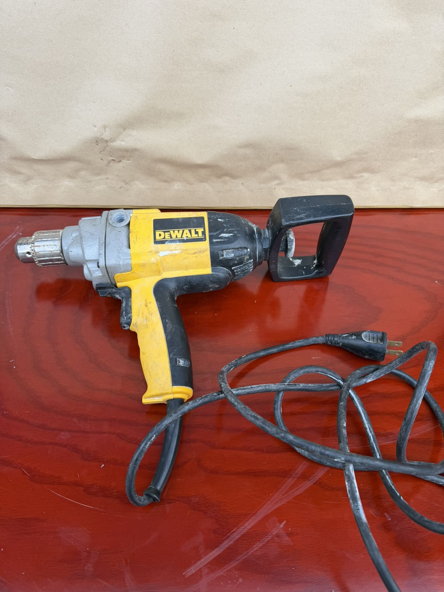 DeWalt handle drill DW130V 1/2-inch spade