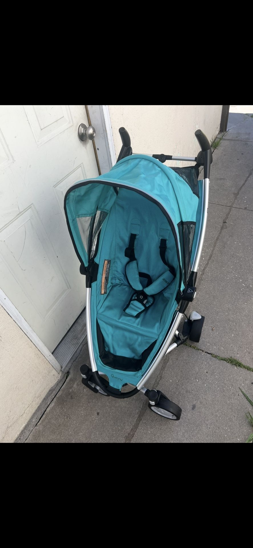 QUINNY STROLLER 