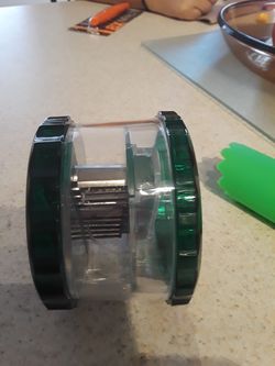 Ez pill garlic machine