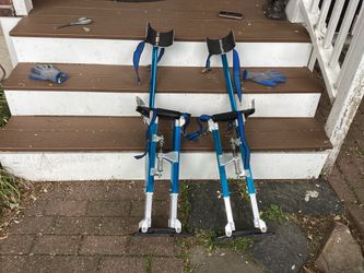 Dry wall stilts