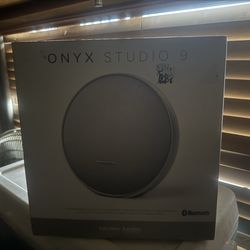 Harmon Kardon Onyx Studio 9
