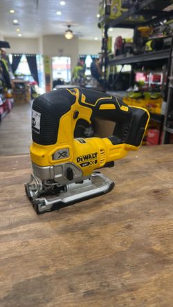 DEWALT 20V MAX Lithium-Ion Cordless Brushless Jigsaw
