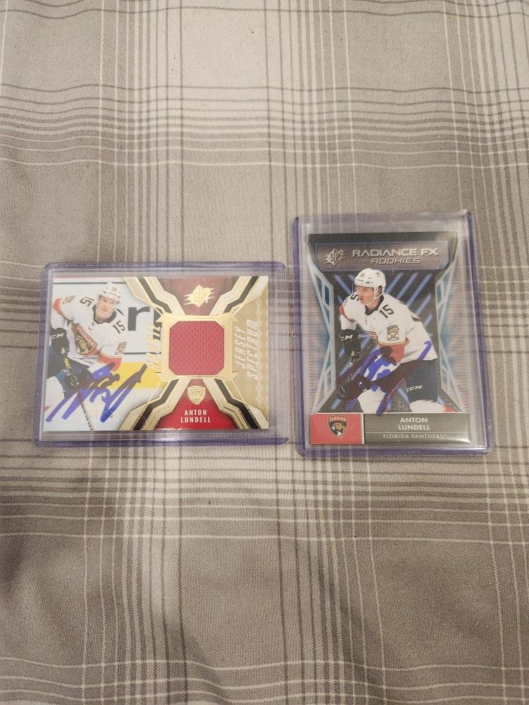 Anton Lundell Signed Rookie Cards