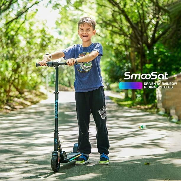 Foldable Electric Scooter for Kids, 3 Speeds and Adjustable Handlebar with Throttle