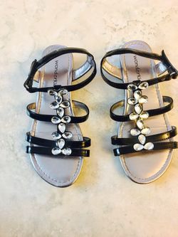 Girls dress sandals size 2